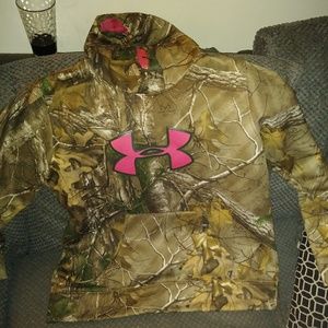 Underarmour sweatshirt